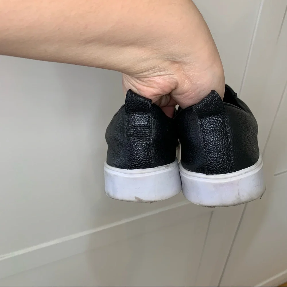 Kaanas Black Slip On Shoe Size 7